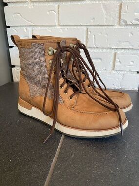 Merrell Women's 8 Roam Mid boots in Tobacco